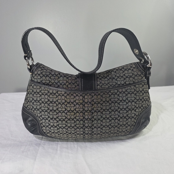 Vintage Coach F10926 Signature Soho Black Leather Buckle Y2K Flap Shoulder Bag. - Picture 3 of 14